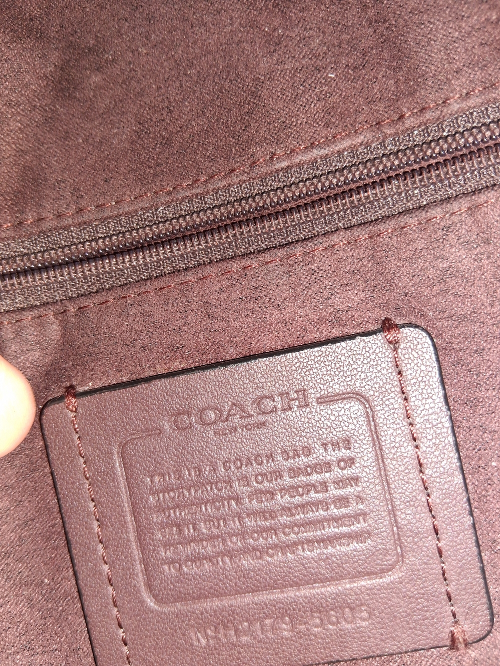 Authentic COACH Georgie Shoulder Bag in Signature Canvas - #5605 - Vintage Look - Picture 2 of 14